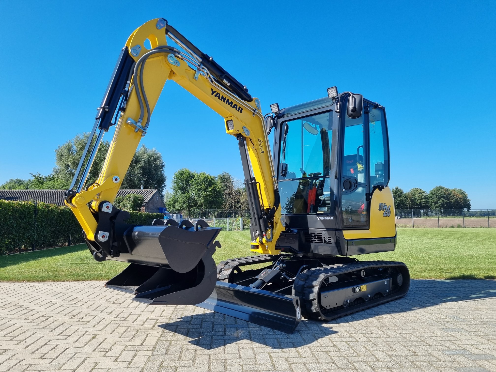 Nieuwe Yanmar SV26 minigraver, zeer compleet uitgevoerd, overjarig! VERKOCHT!