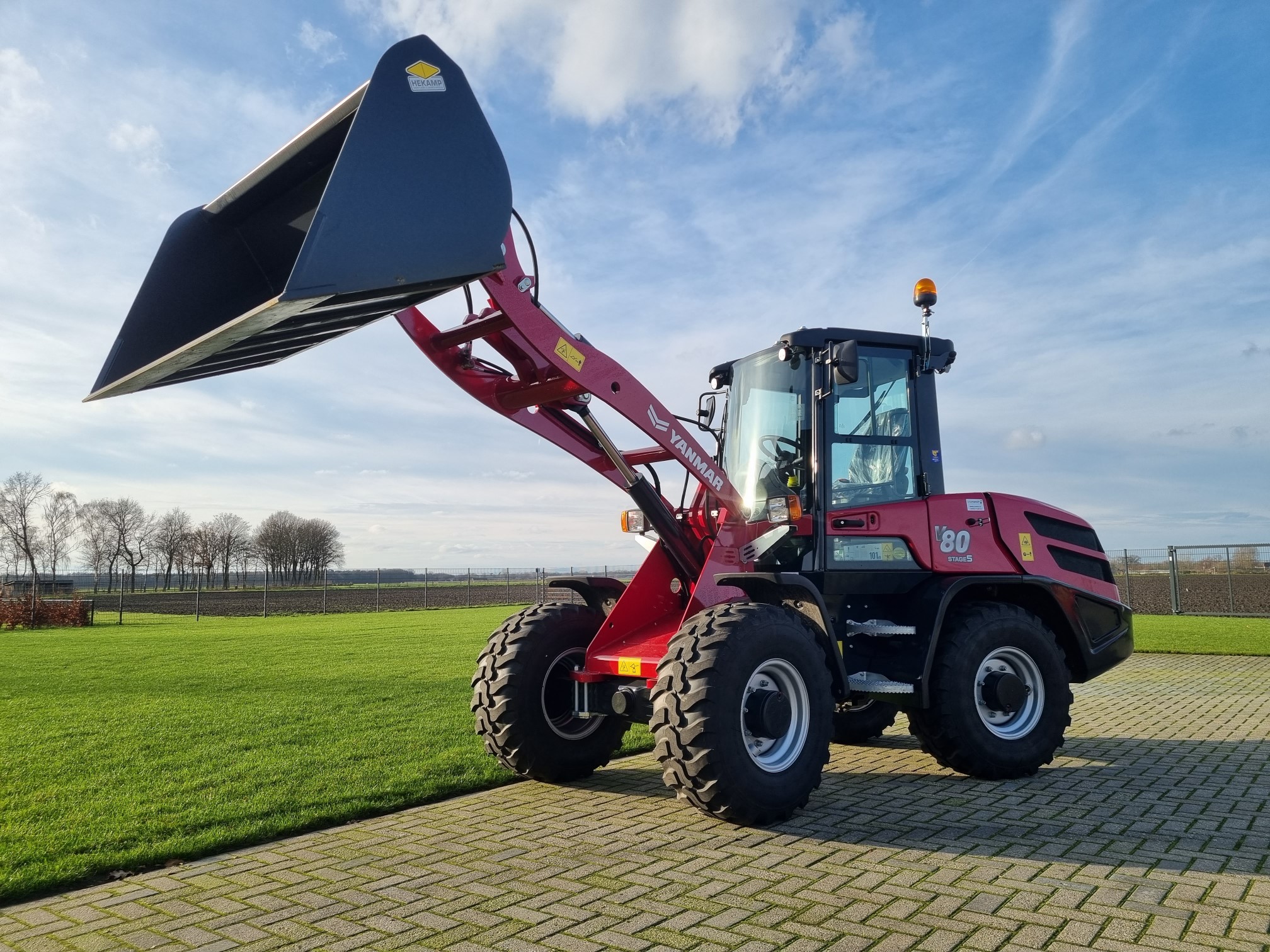 Yanmar V80 met bak en lepels, VERKOCHT!