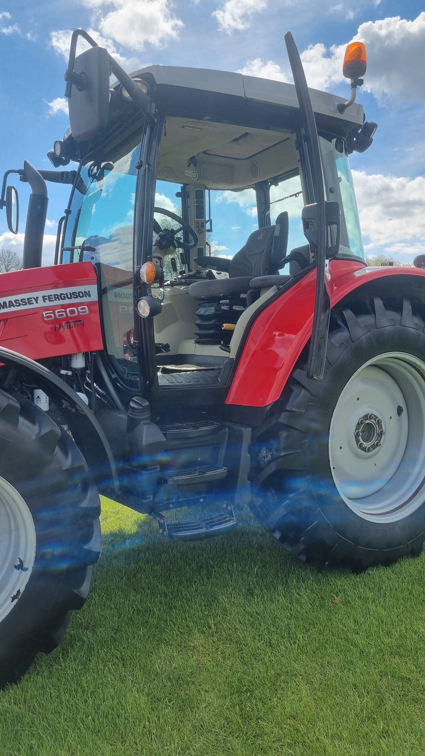 Massey Ferguson 5609 Dyna 4, veel opties, als nieuw! VERKOCHT! - Afbeelding 8