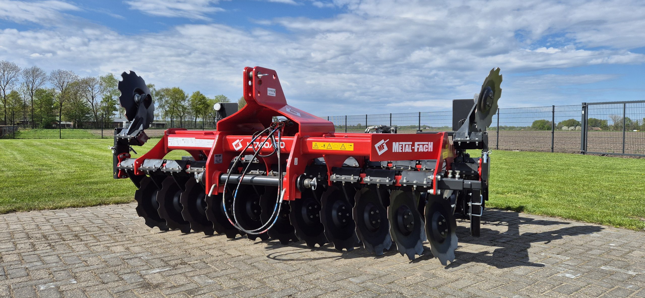 Metal-fach U740 3m Schijveneg, Uitstekend bewerkingsresultaat, Demo! VERKOCHT! - Afbeelding 2