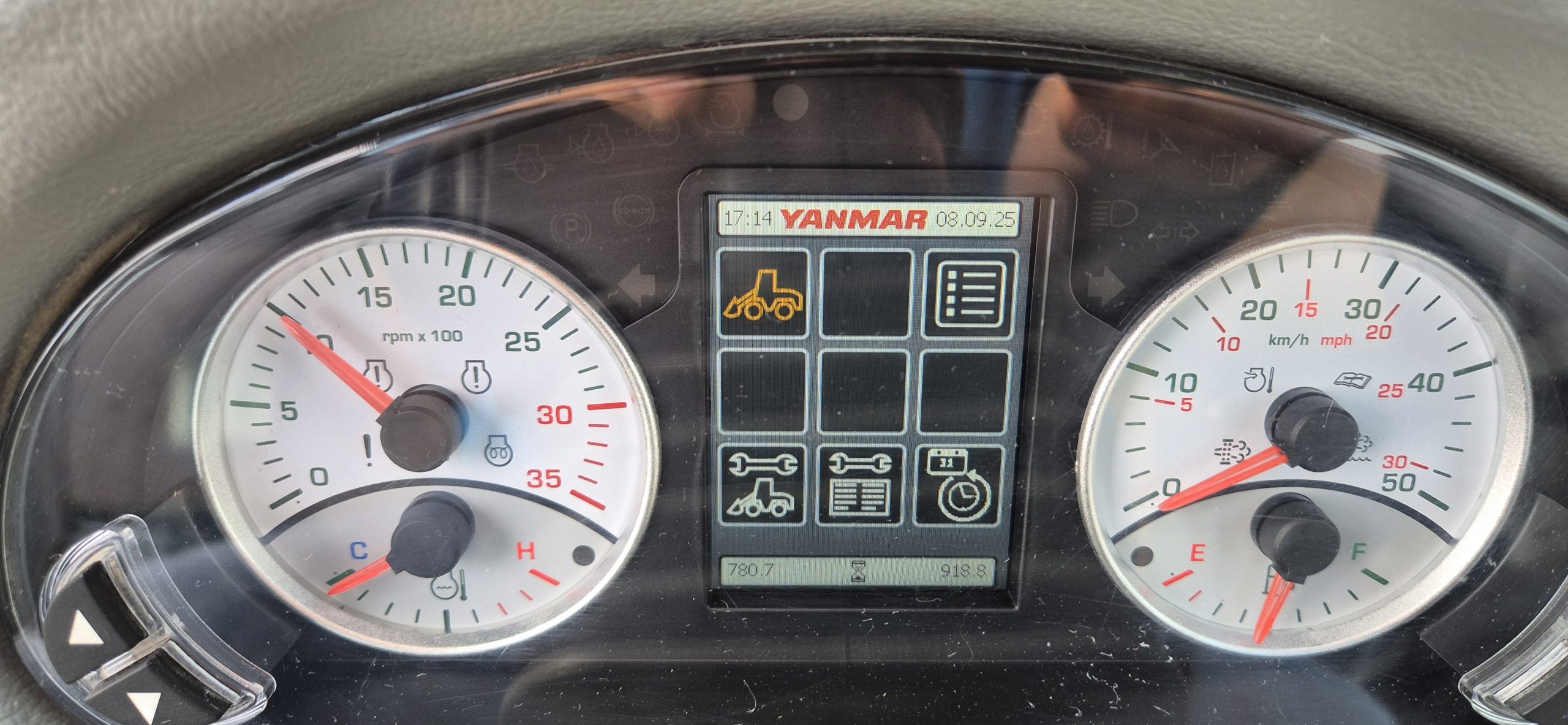Yanmar V100, Jong gebruikt, Zeer compleet! - Afbeelding 2
